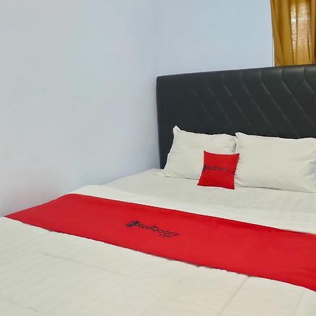 Reddoorz Syariah Near Stasiun Wates Hotel Wates  Bagian luar foto