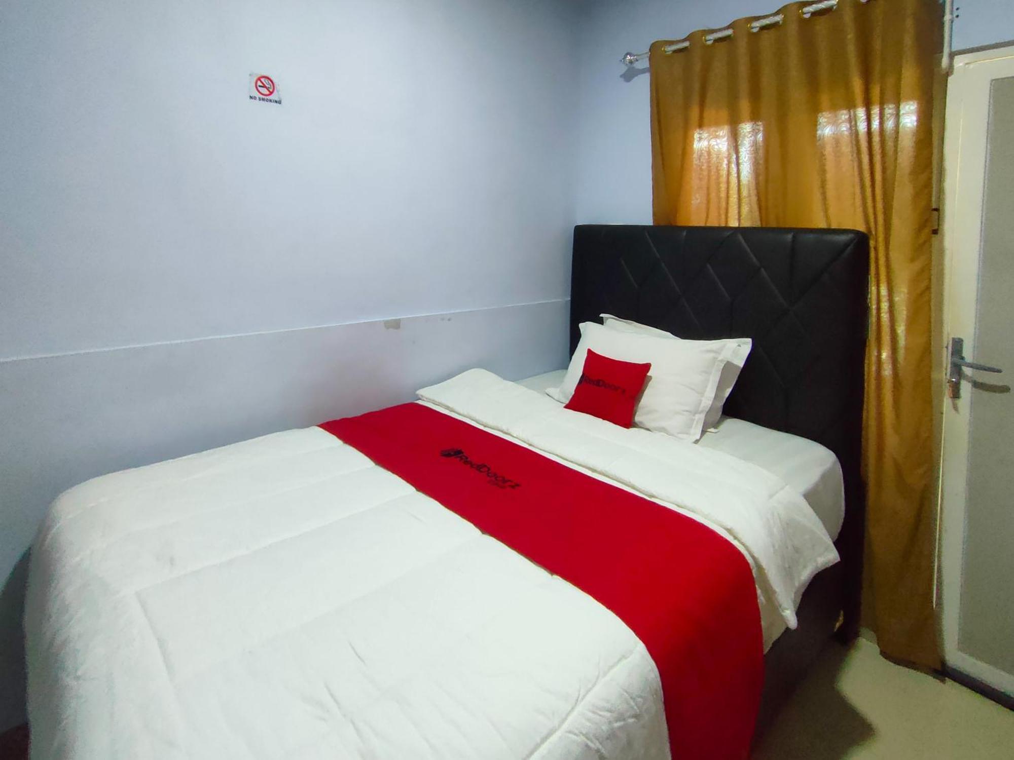 Reddoorz Syariah Near Stasiun Wates Hotel Wates  Bagian luar foto