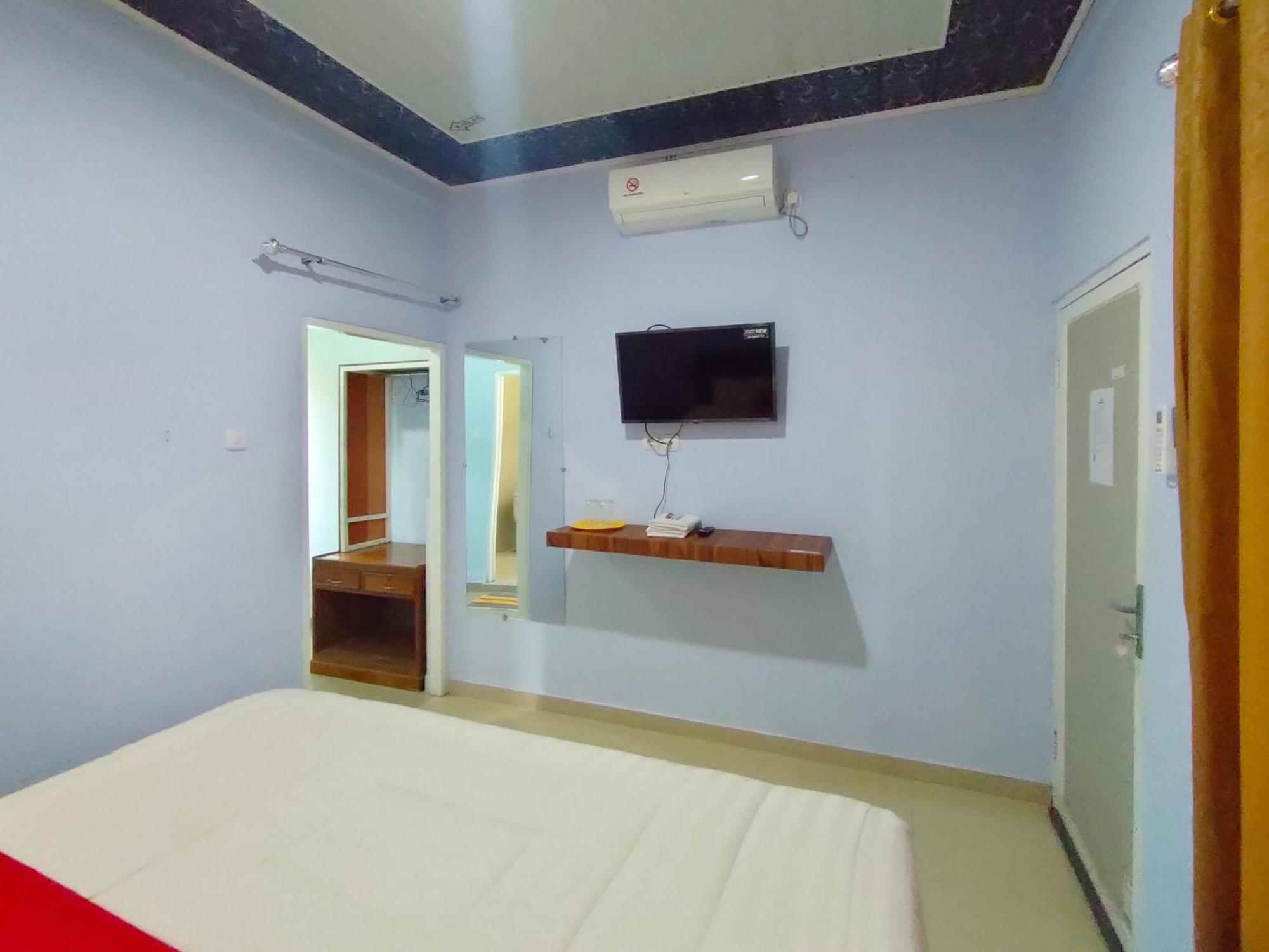 Reddoorz Syariah Near Stasiun Wates Hotel Wates  Bagian luar foto