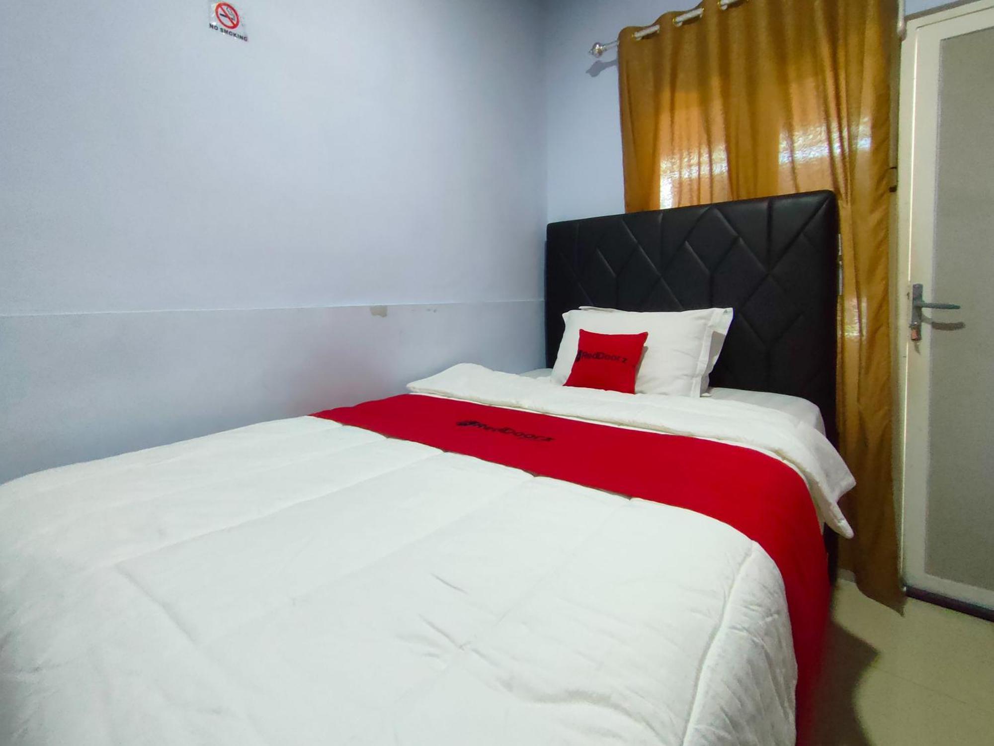 Reddoorz Syariah Near Stasiun Wates Hotel Wates  Bagian luar foto