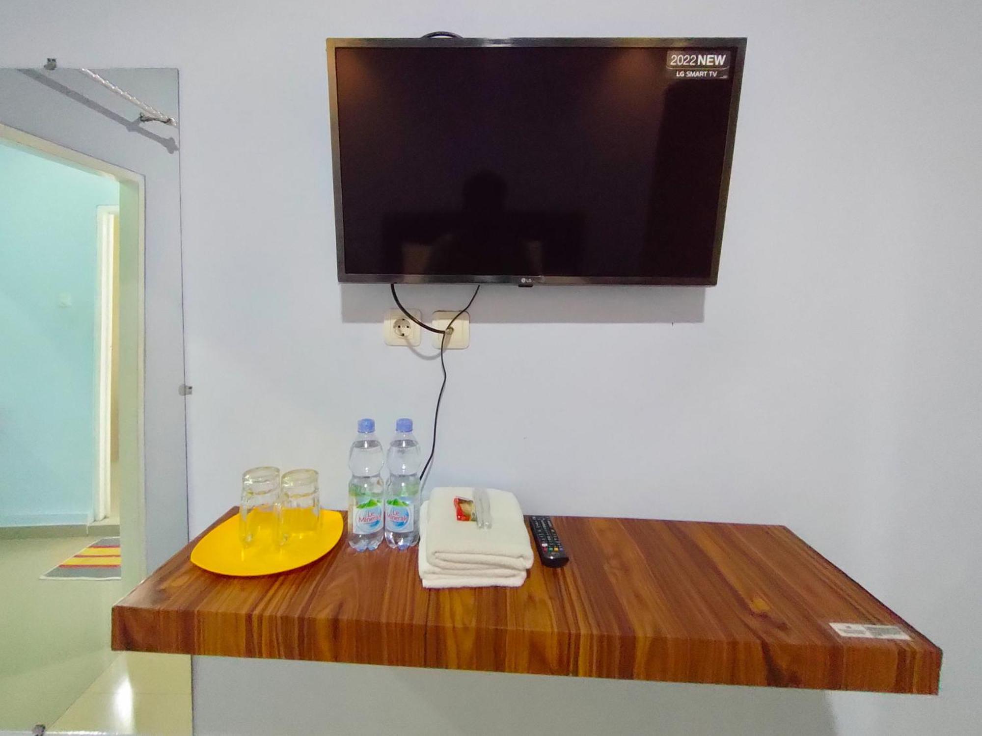 Reddoorz Syariah Near Stasiun Wates Hotel Wates  Bagian luar foto