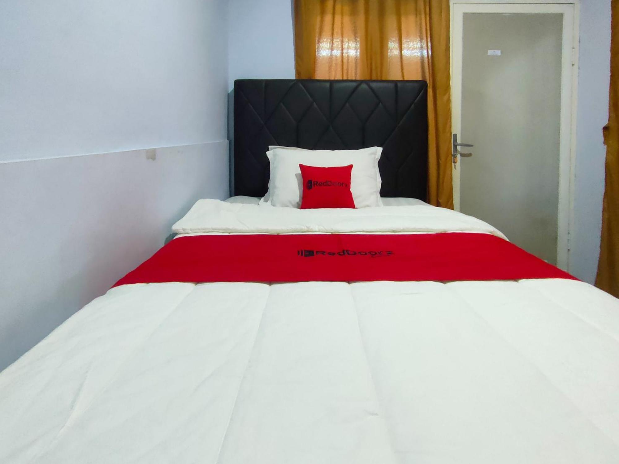 Reddoorz Syariah Near Stasiun Wates Hotel Wates  Bagian luar foto